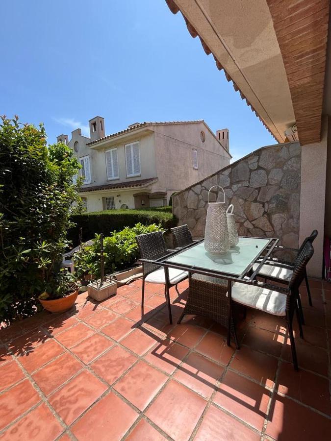 Cambrils Adosado Con Piscina 4 Habitaciones, 8 Huespedes Ngoại thất bức ảnh